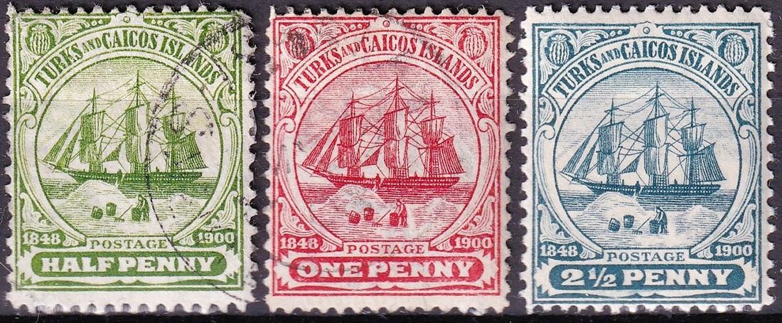 1900–1905 Turks and Caicos Islands Ships Scott TC 2 4a 10: This lot presents a scarce and visually striking early colonial ship series from Turks and Caicos Islands, issued between 1900 and 1905 during the formative period of British postal administration in 