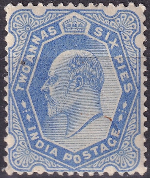 1902 India King Edward VII 2½ Annas SG 126w Inverted Watermark MH: Issued on 9 August 1902, this classic British India definitive features the left-facing portrait of King Edward VII in an ornate typographic frame crowned by the Imperial Crown. Printed by De La Rue &