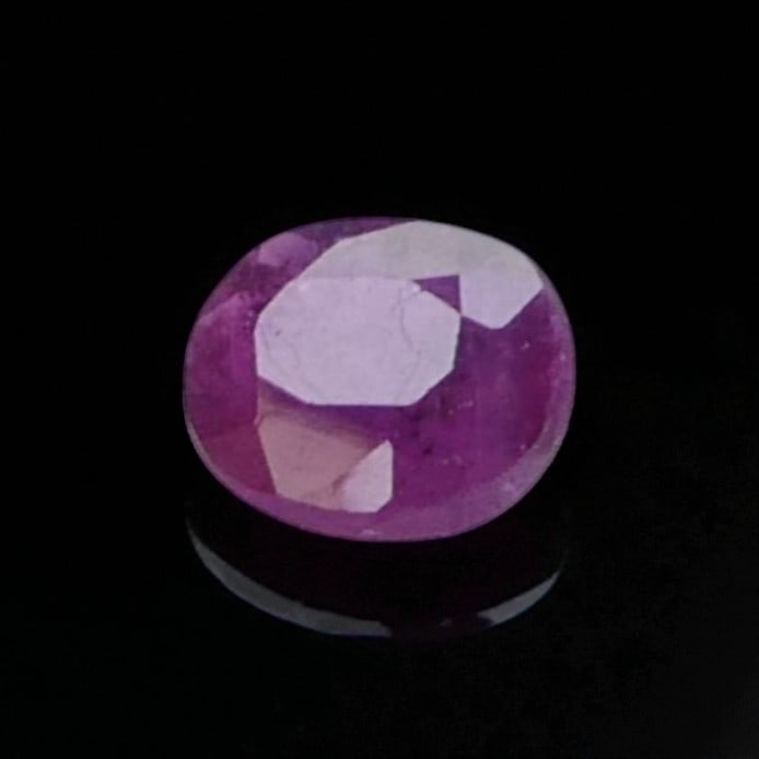 Natural Pinkish Purple Sapphire 1.10ct Round Brilliant Afghanistan: This natural pinkish purple sapphire weighing 1.10 carats originates from the Panjire district in Afghanistan, a region renowned for producing vivid corundum with strong saturation and highly desirabl