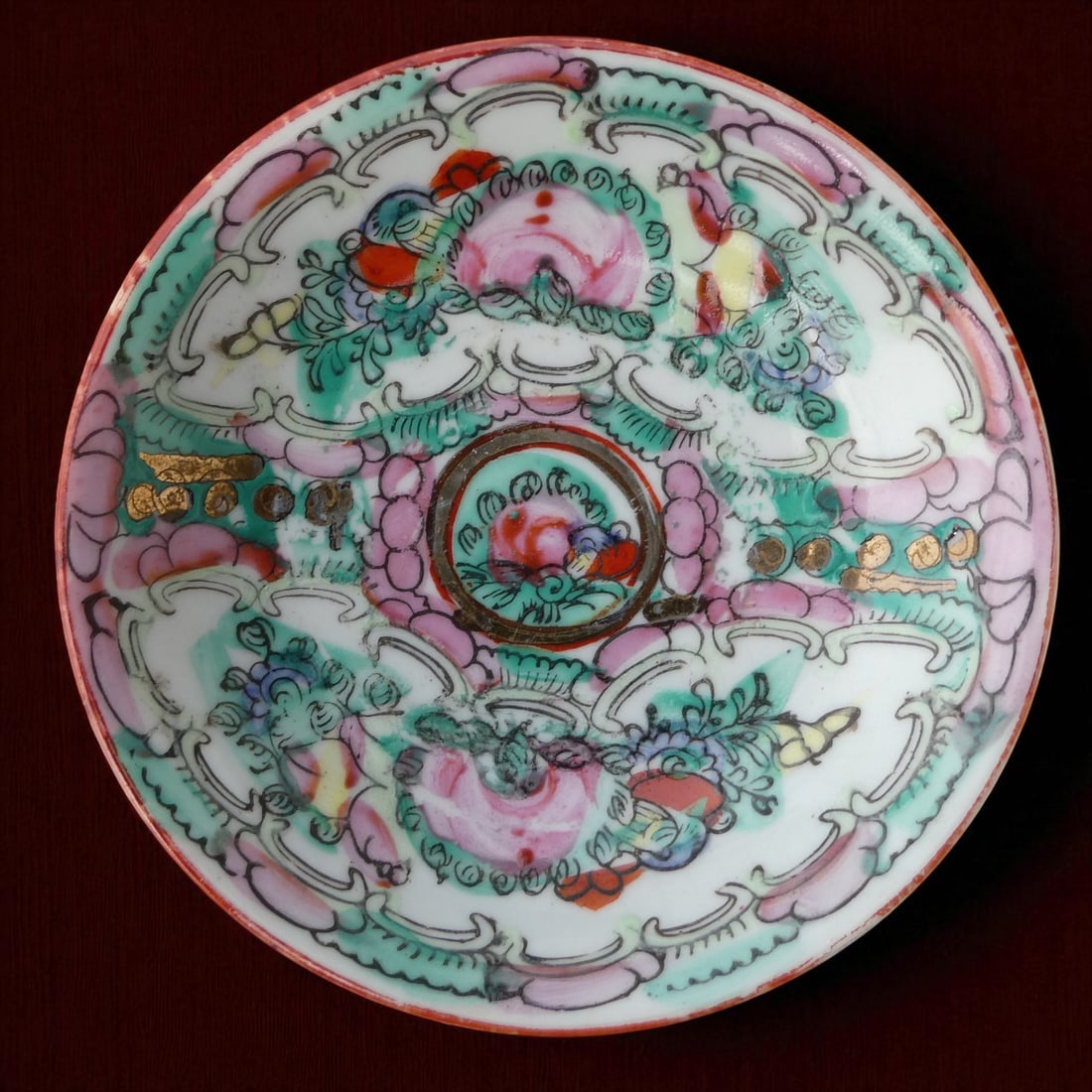 Rose Medallion Dish with Floral Motifs, Macau Export Porcelain, ca. 1950 (1 of 4)