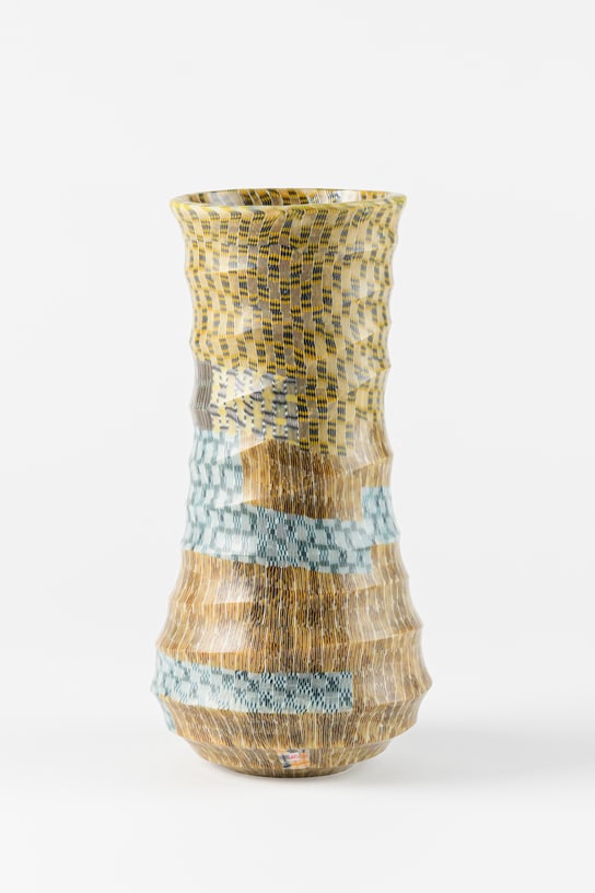 Giles Bettison "Tunkalilla 25 #4": A masterful fusion of technique and form, this work is cold-assembled from hot-worked murrine, then blown, cold-ground, and meticulously finished. Its intricate patterns and refined surface showcase e