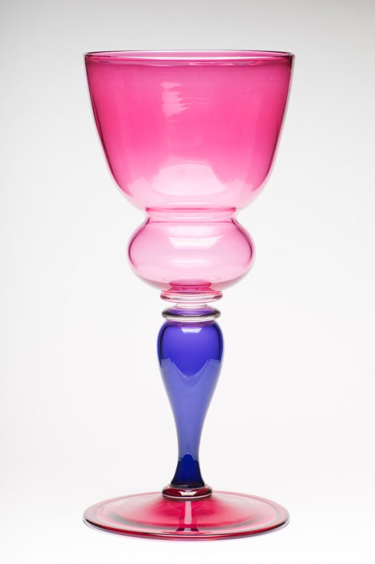 John Miller 'High Volume': John Miller believes more can definitely be more. High Volume takes the elegant proportions of the traditional Venetian goblet and turns the volume all the way up. A generous transparent ruby cup bala