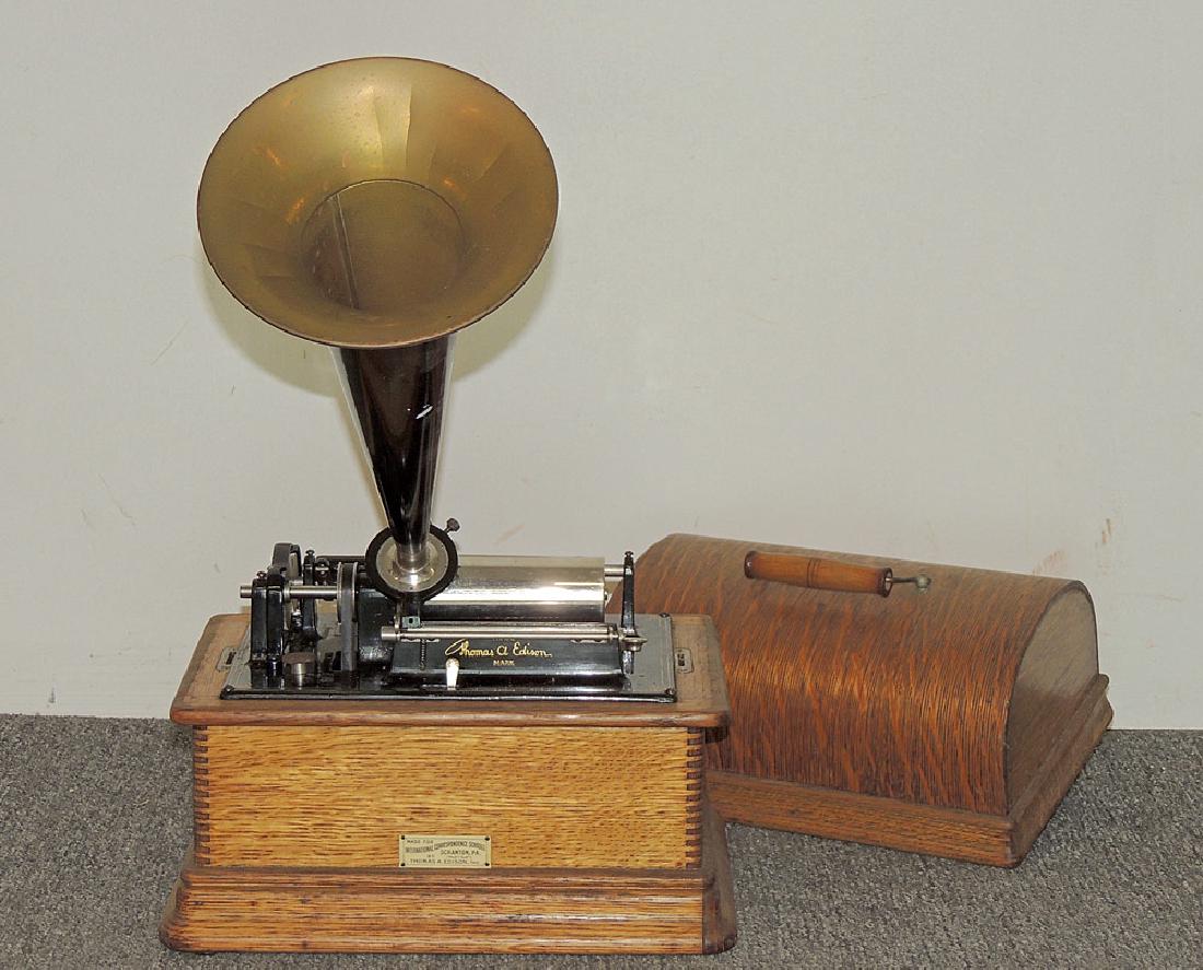 Oak Edison Standard Phonograph (1 of 2)