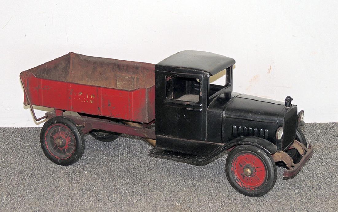 Buddy L Hydraulic Dump Truck (1 of 2)