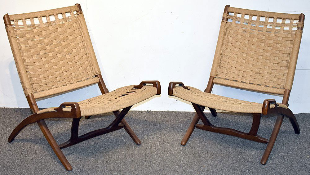 Pair of Hans Wegner-style Folding Chairs (1 of 6)