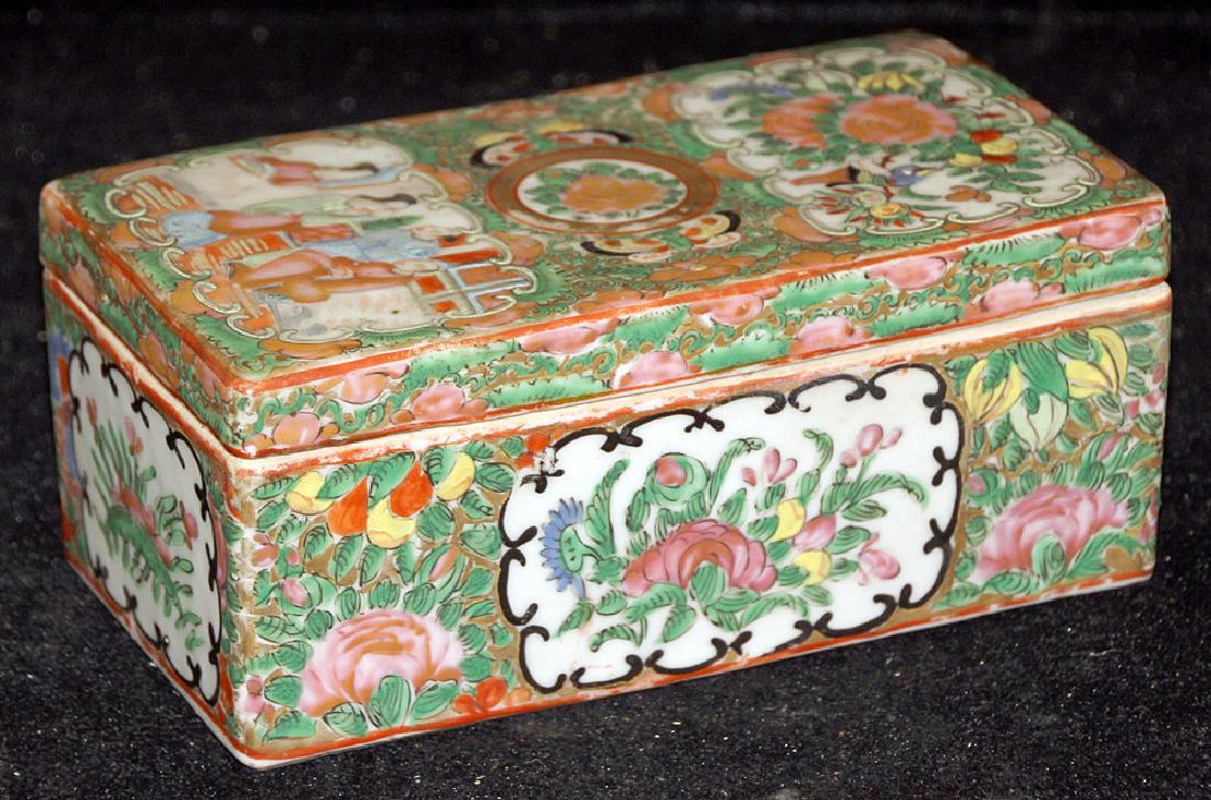 Chinese Export Rose Medallion Divided Box (1 of 3)