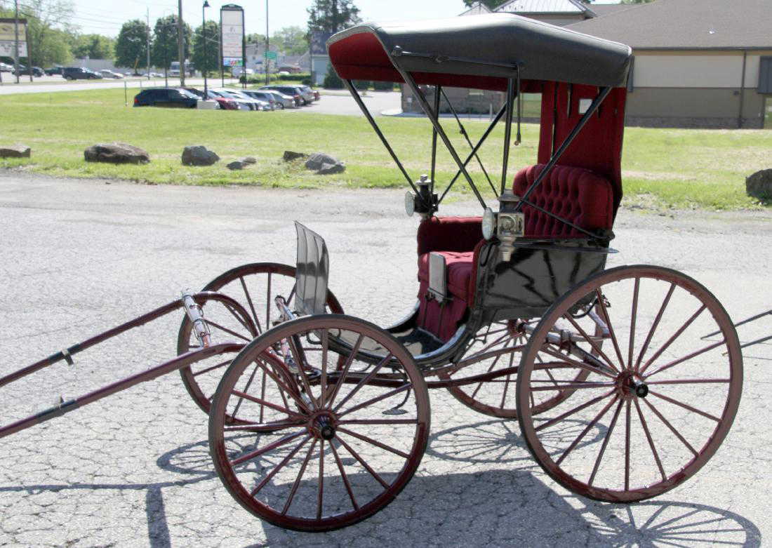 Antique Restored HorseDrawn Carriage