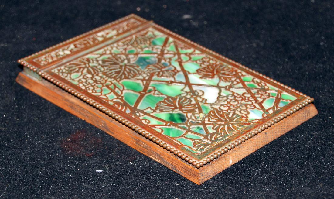 Tiffany Studios Grapevine Memo Pad Holder (1 of 3)