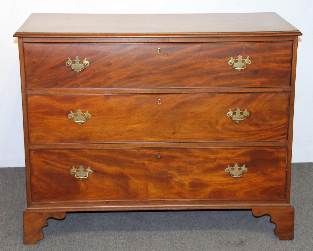 Chippendale Walnut Three-Drawer Chest (1 of 5)