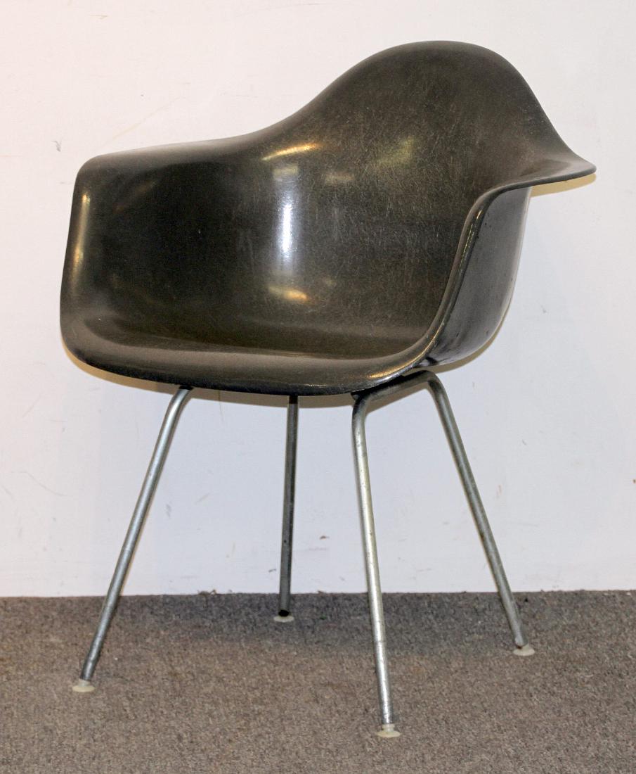Eames/Herman Miller Shell Armchair (1 of 4)