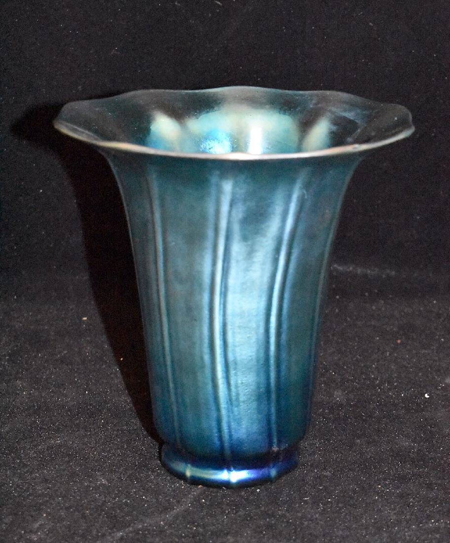 Steuben Blue Aurene Glass Vase: A Steuben blue aurene glass vase with etched signature. 5-1/2in tall x 5-1/4in diameter.