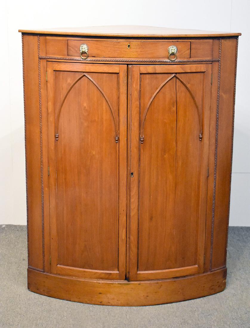 Georgian Bow-Front Corner Cupboard (1 of 3)