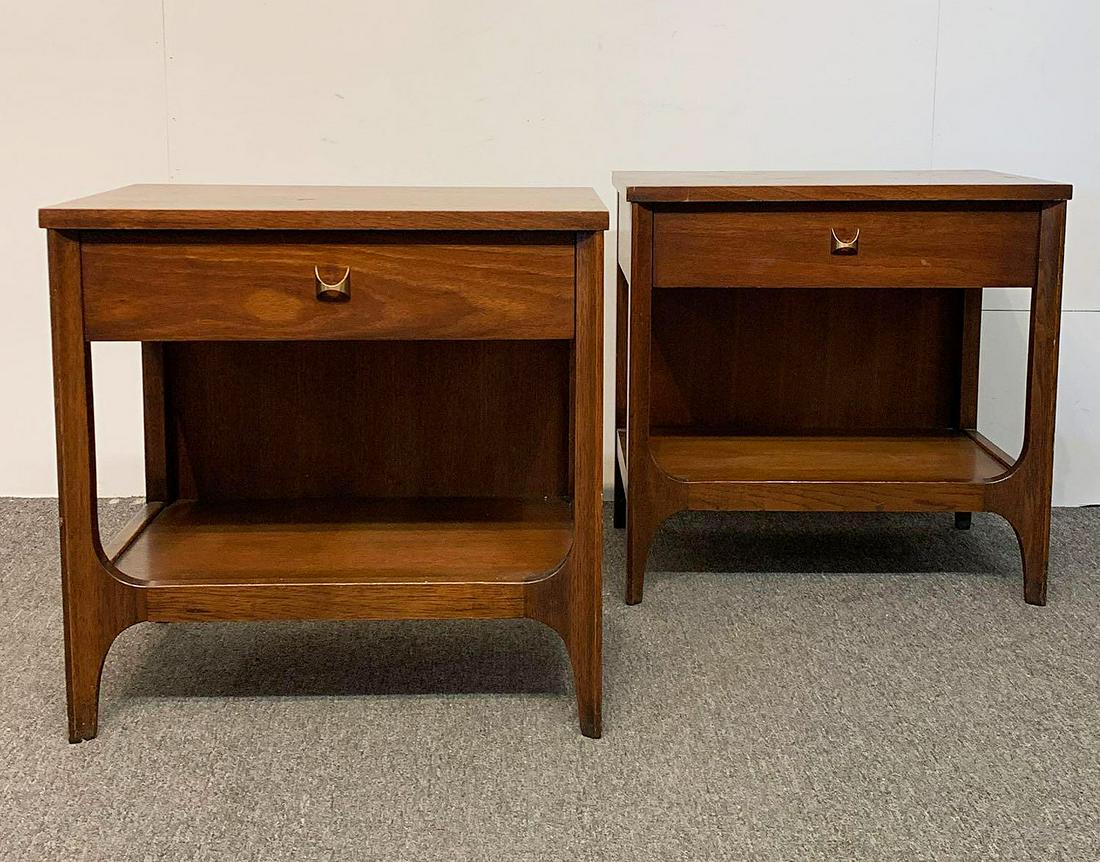 Pair Of Broyhill Brasilia Nightstands Aug 16 2019 Briggs