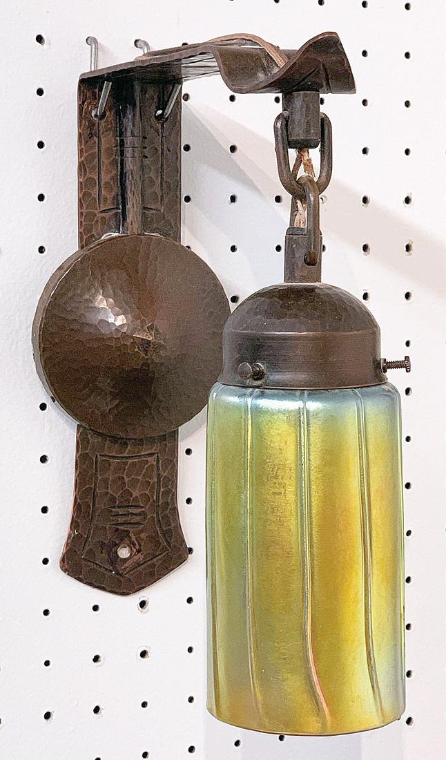 Michael Adams, Aurora Studios Wall Sconce: A Michael Adams, Aurora Studios hammered copper wall sconce with Lundberg Studio Art Glass shade. Both shade and sconce are signed. 10in tall x 9in deep x 4in wide. With three mounting screws.