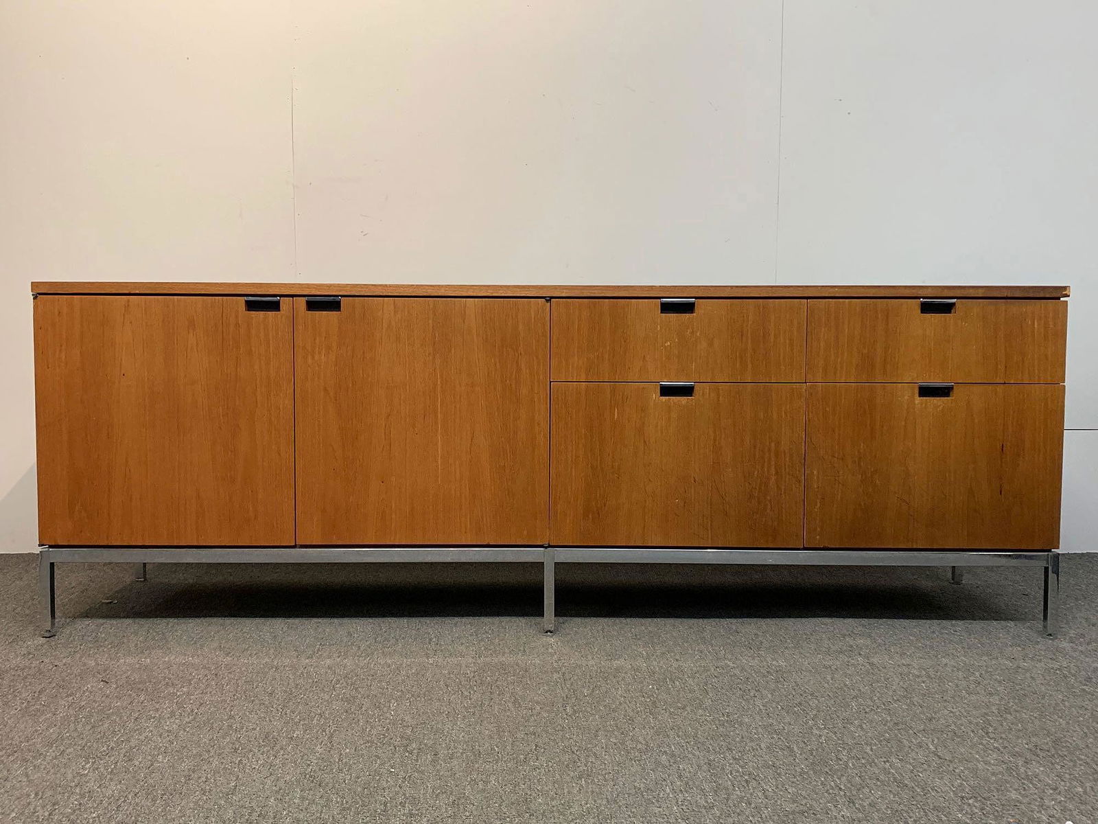 Florence Knoll Walnut Credenza (1 of 6)