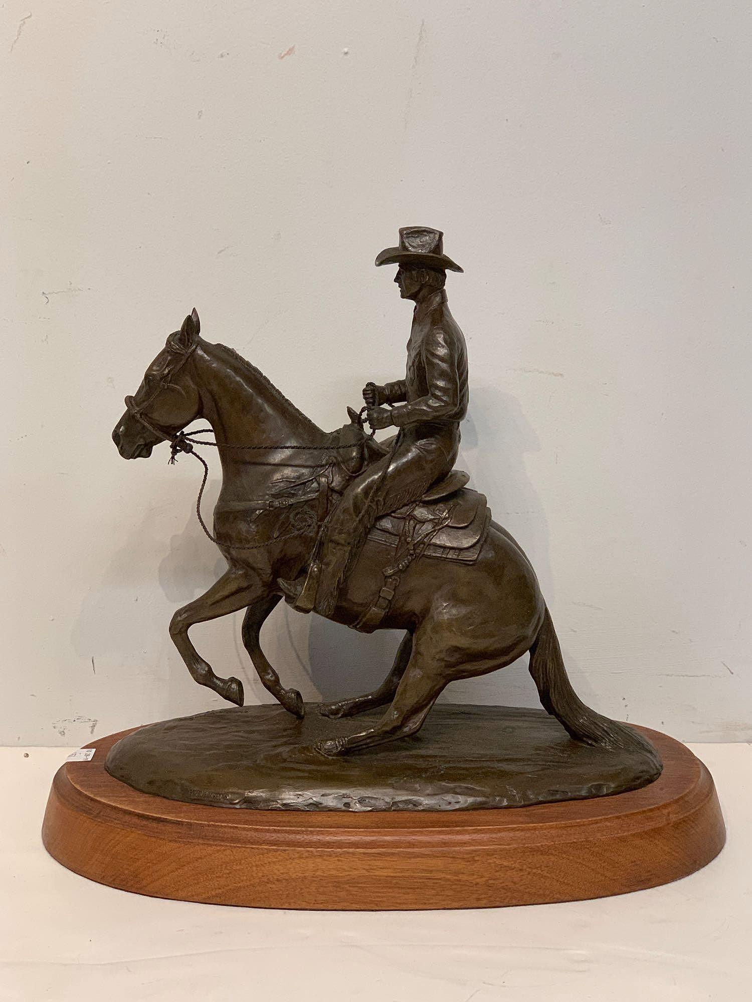 Mehl Lawson Bronze Sculpture. 77 Run (1 of 4)