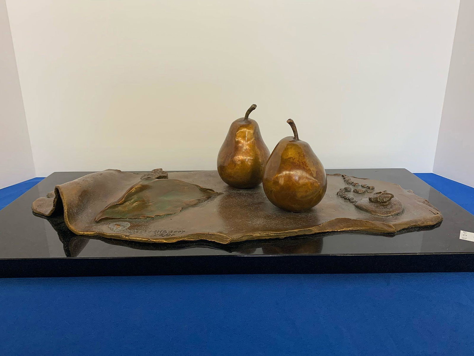 Darlis Lamb. Bronze, Still Life (1 of 4)