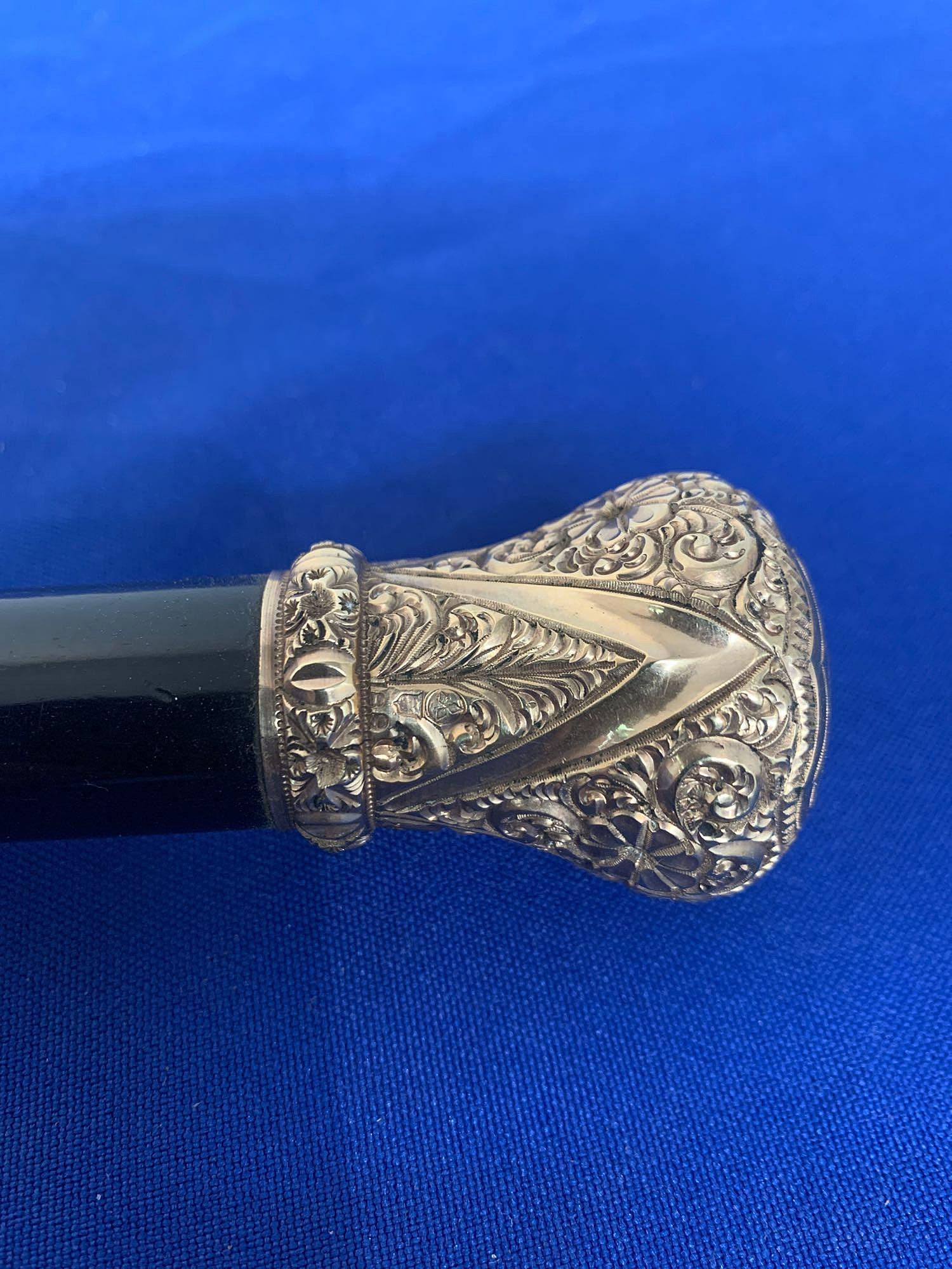 Victorian Pinchbeck Handle Walking Stick (1 of 3)