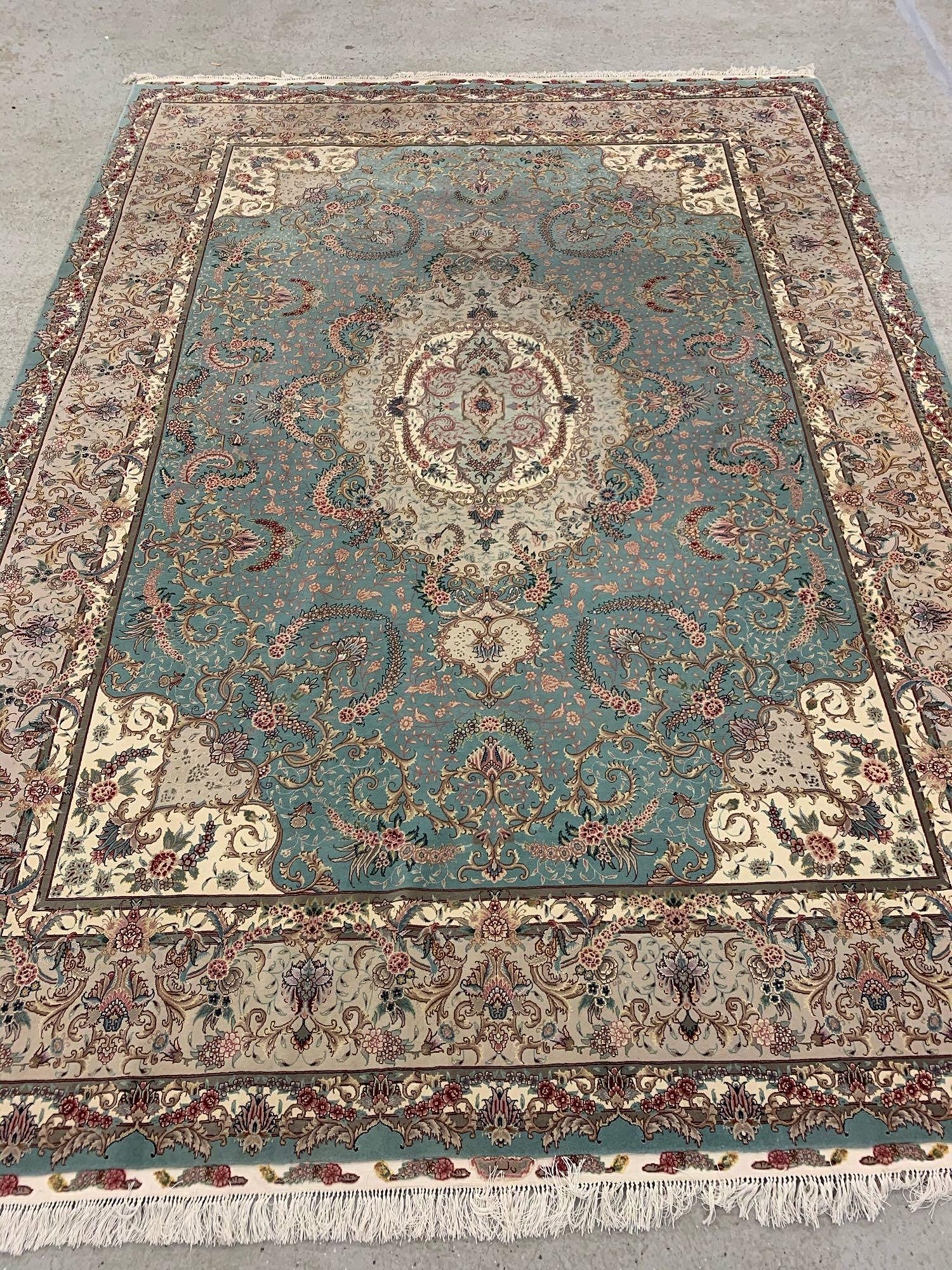 Hand-knotted Room Size Carpet, 8ft 7in x 12ft (1 of 4)