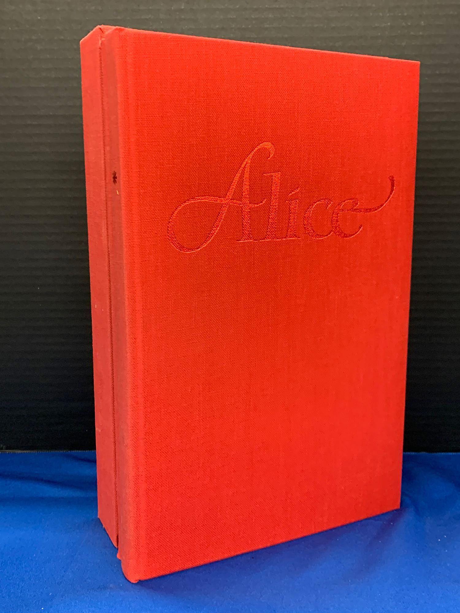 Lewis Carroll's Alice's Adventures In Wonderland (1 of 5)