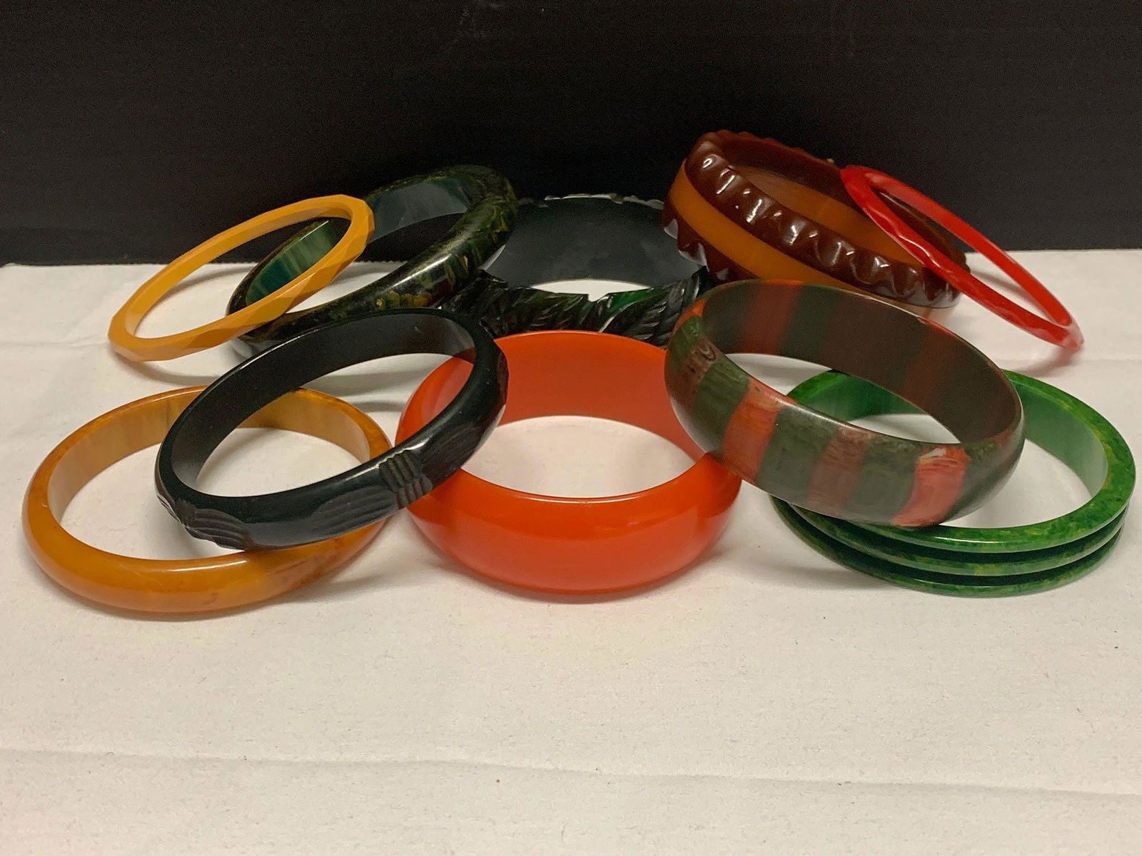 Ten Bakelite Bangle Bracelets (1 of 4)