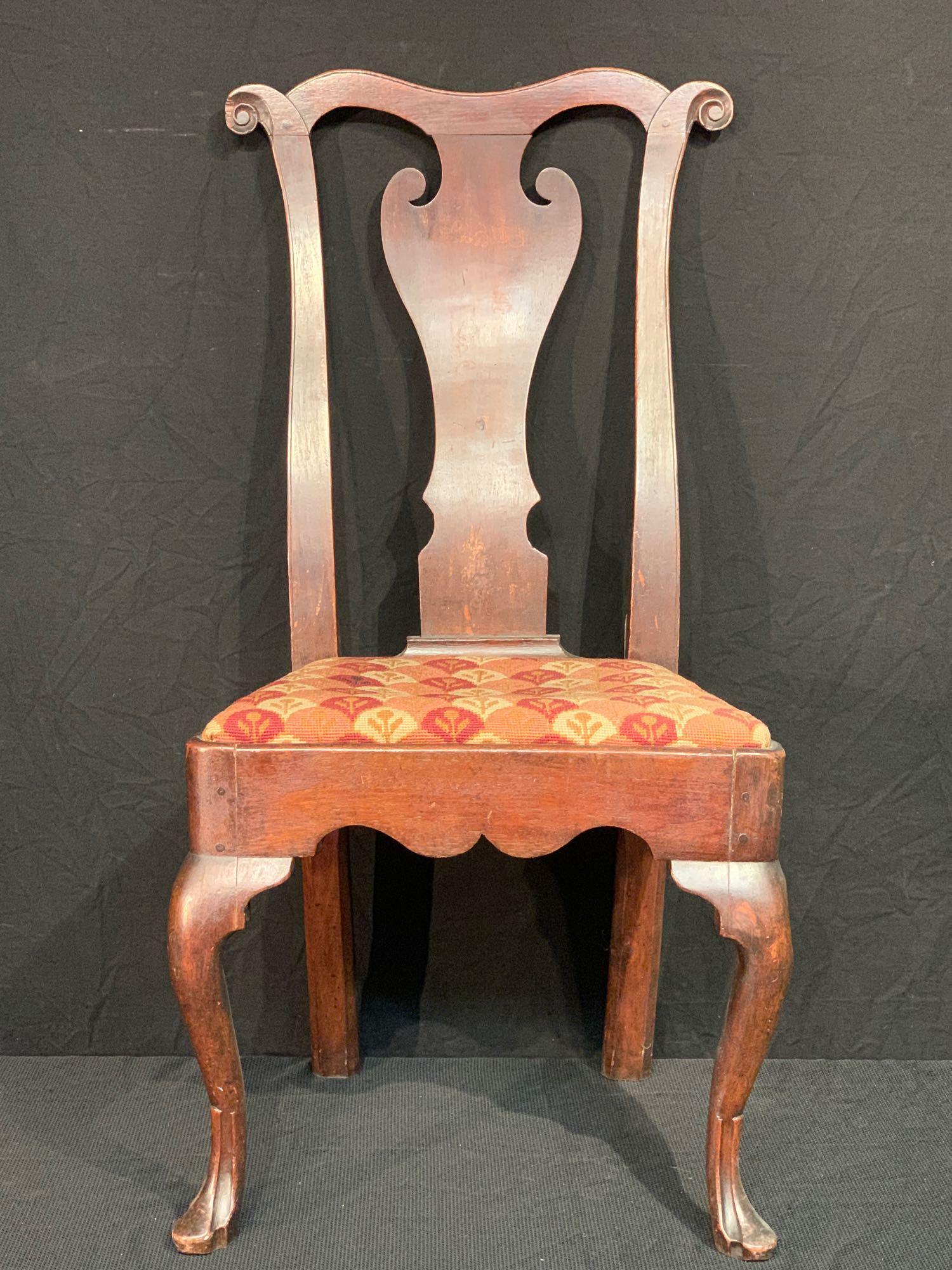 18th C. Philadelphia Queen Anne Side Chair: An 18th C. Philadelphia Queen Anne side chair, having an oxbow crest and scrolled ears over a shaped splat, slip seat with needlepoint upholstery, shaped apron, and cabriole legs ending in slipper fee