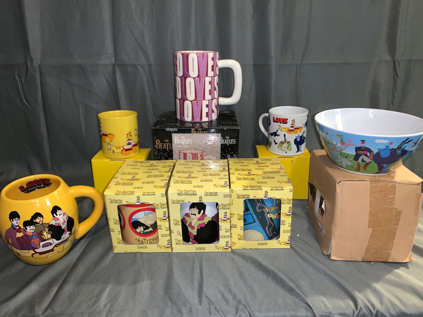 Beatles Yellow Submarine Mugs & Bowl: A Beatles "Yellow Submarine" mugs & bowl set, eight pieces total, most with original box and packing.
