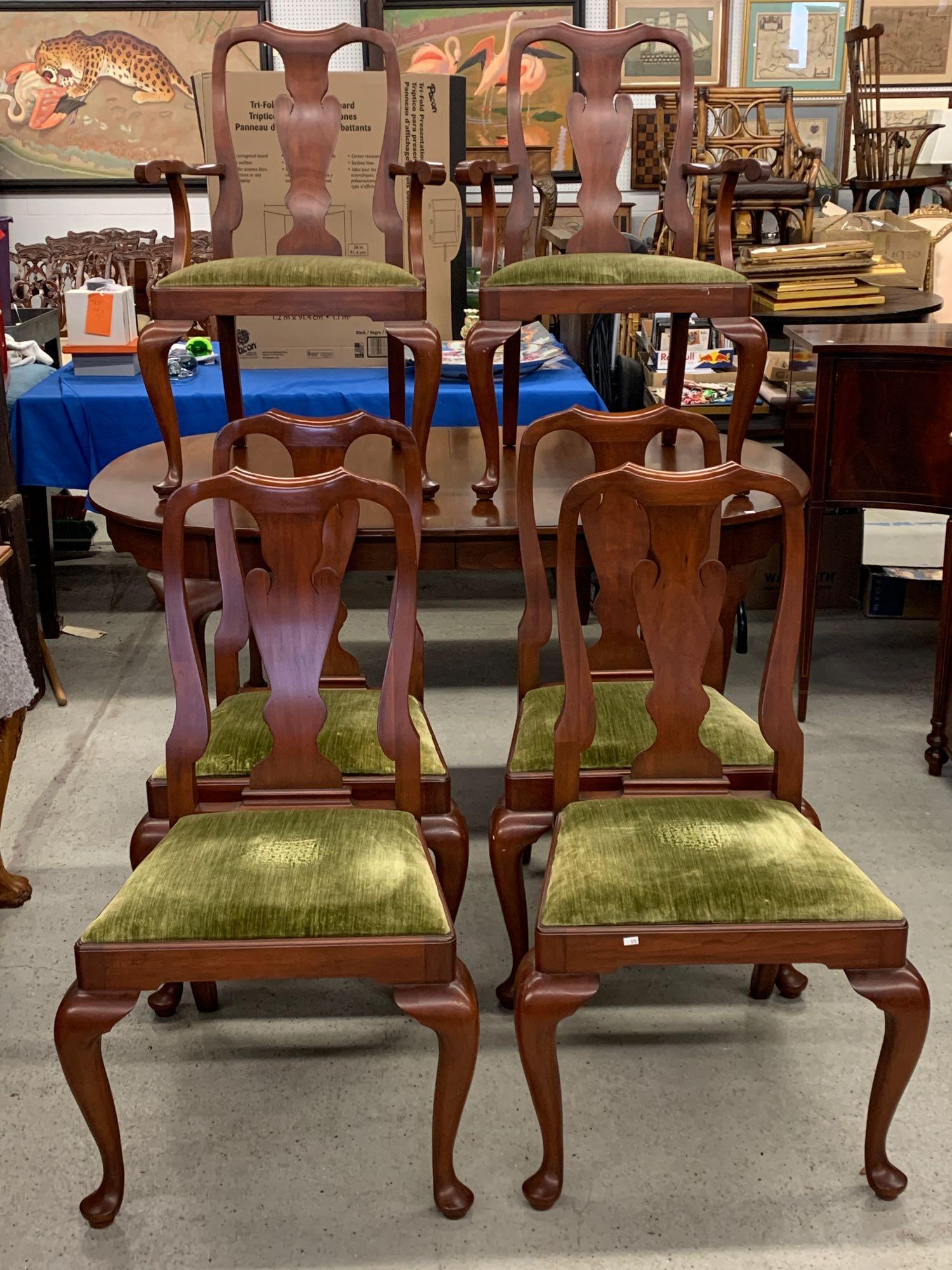 7-pc. Henkel Harris Cherry Dining Room Suite: A Henkel Harris, Virginia Galleries cherry Queen Anne-style dining room suite consisting of an extension dining table with three leaves and six chairs (two armchairs and four side chairs). Closed tabl