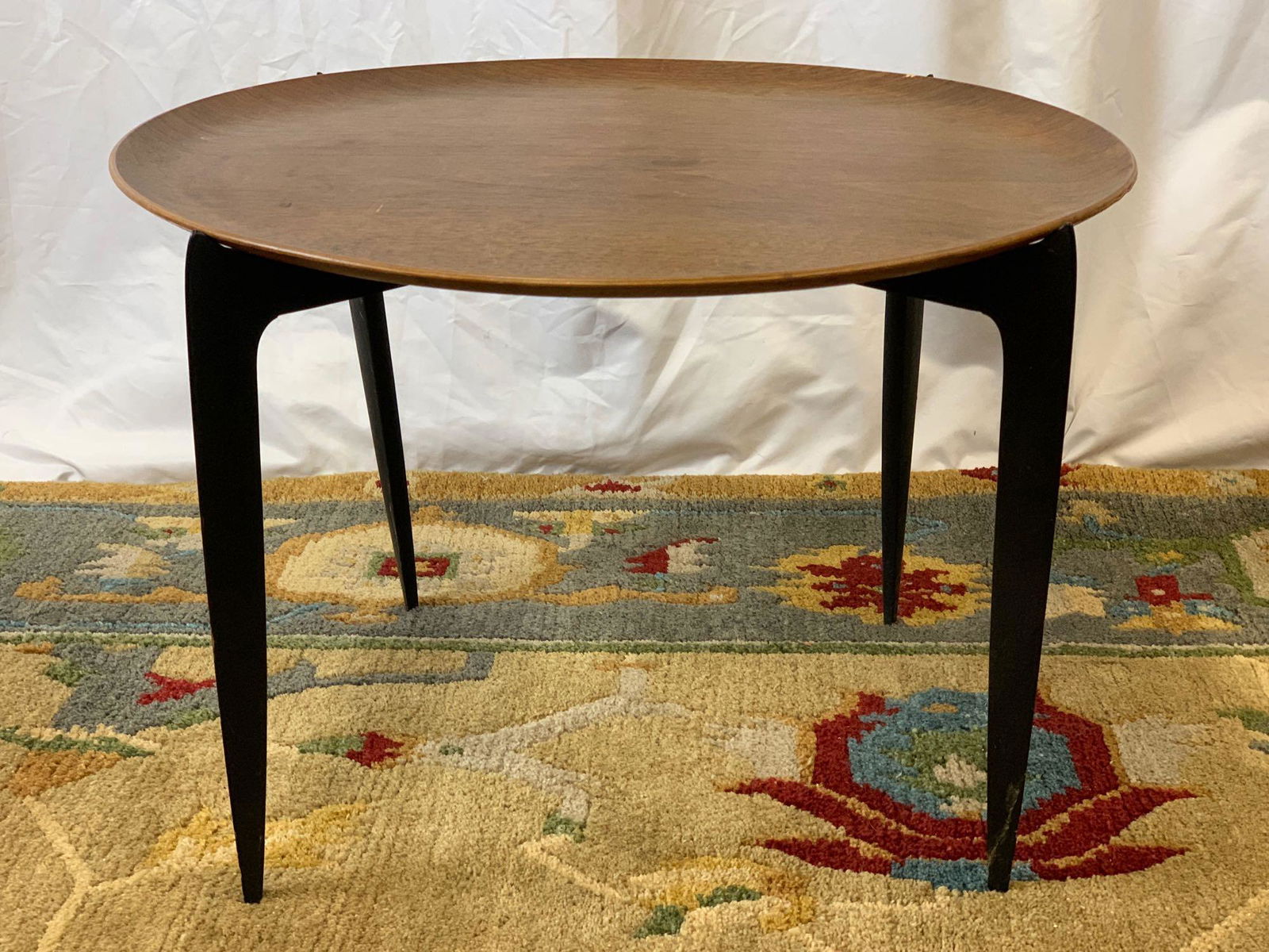 Fritz Hansen Tray Table (1 of 8)