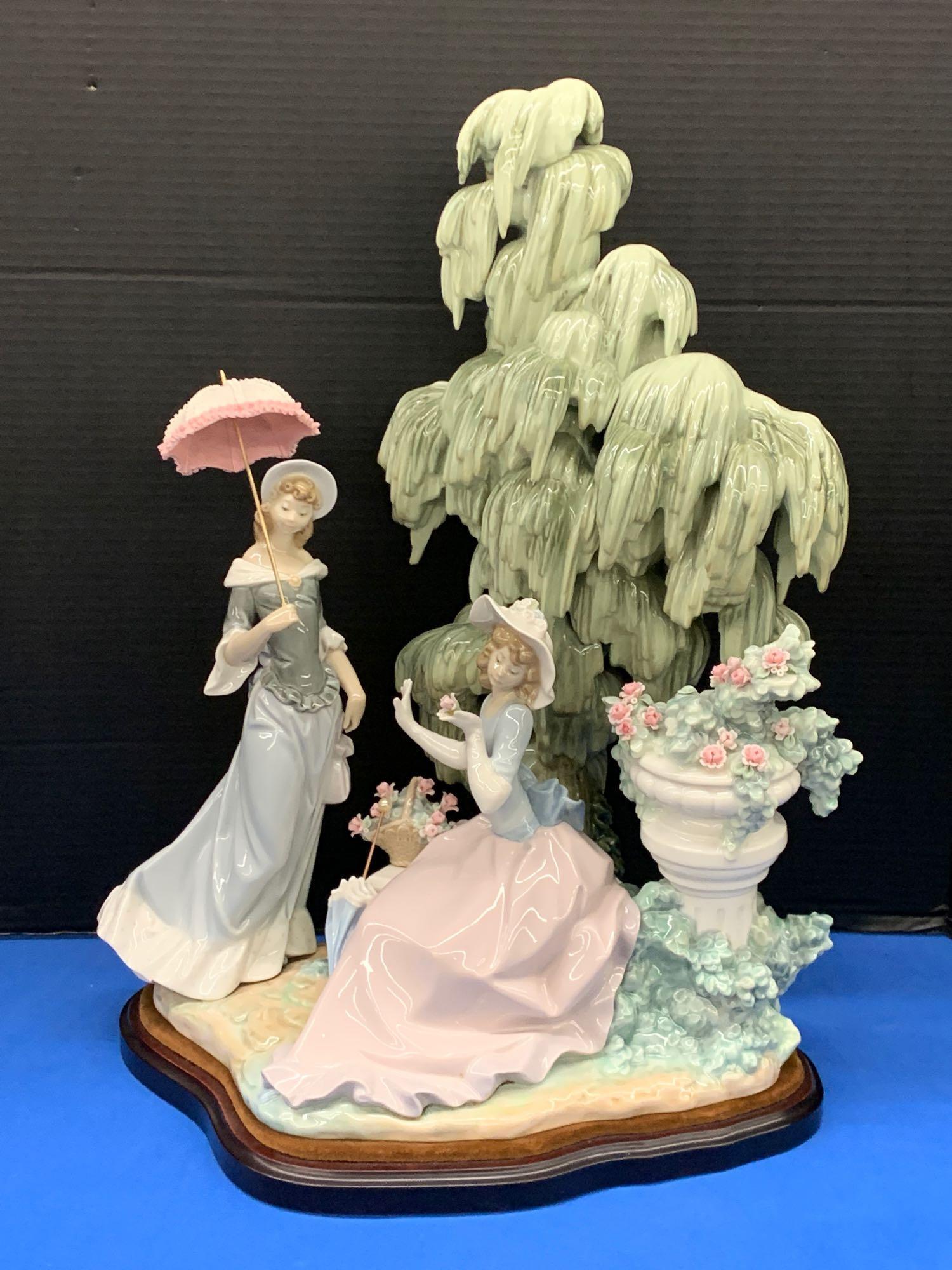 Lladro Porcelain Figural Grouping. Under the Willows (1 of 8)