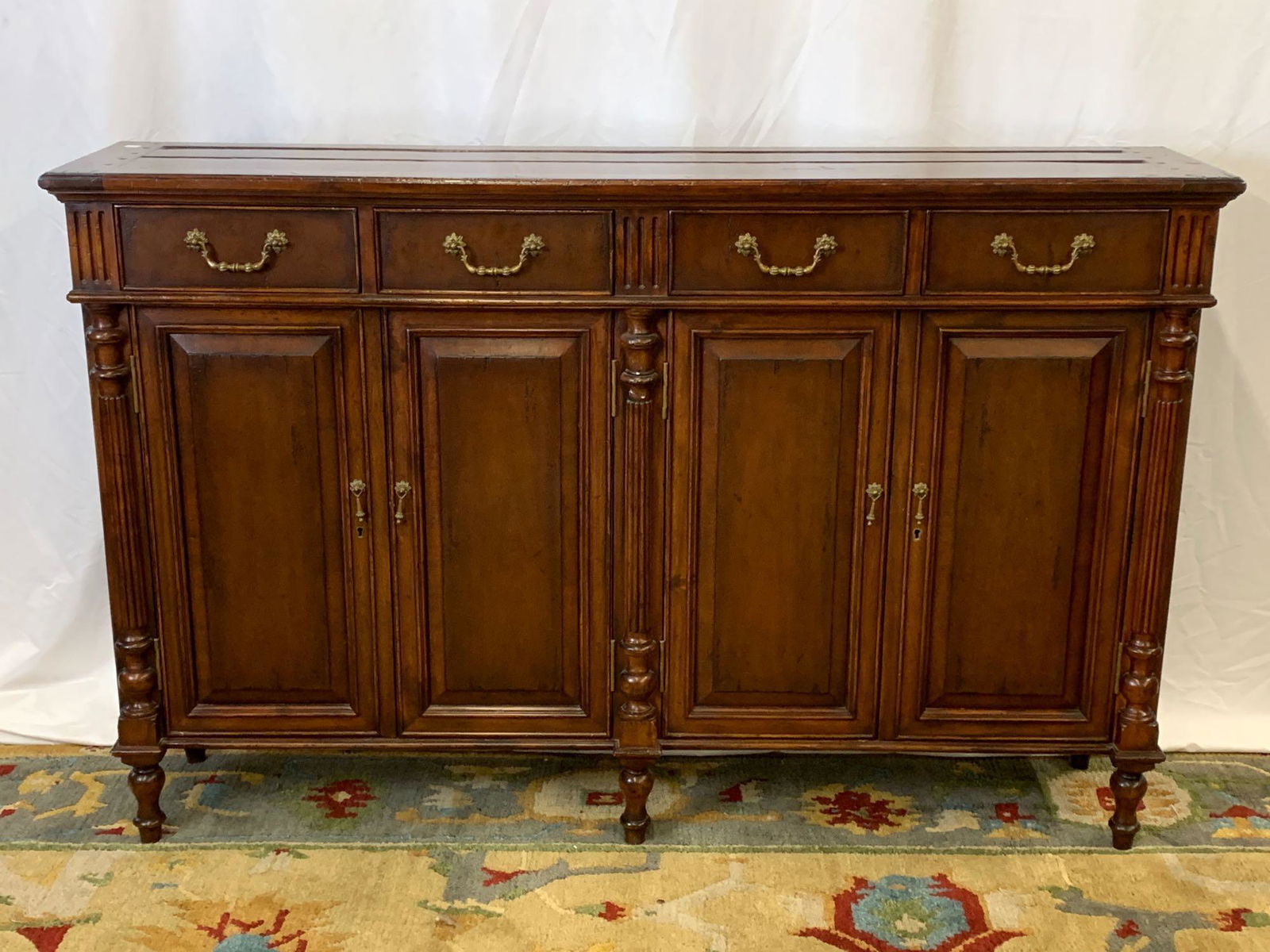 French-style Decorator Cabinet (1 of 5)