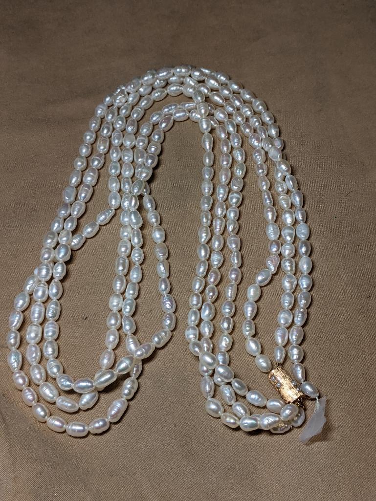 Okubo Brothers Pearl Necklace (1 of 2)