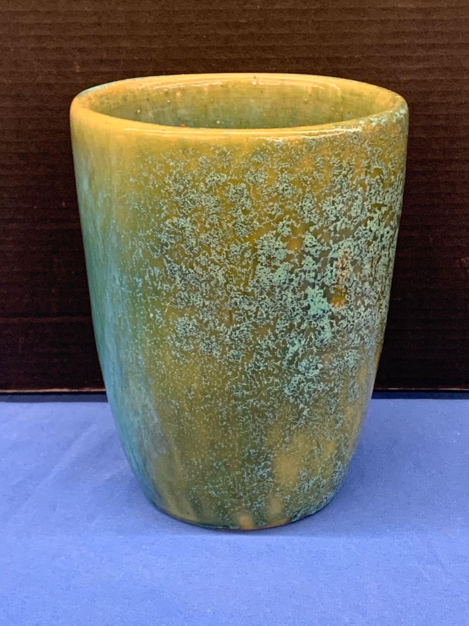 Galloway Art Pottery Vase: A Galloway art pottery vase with flambé green and blue glaze. Stamped mark with number 940. 8in tall x 6-1/4in wide.