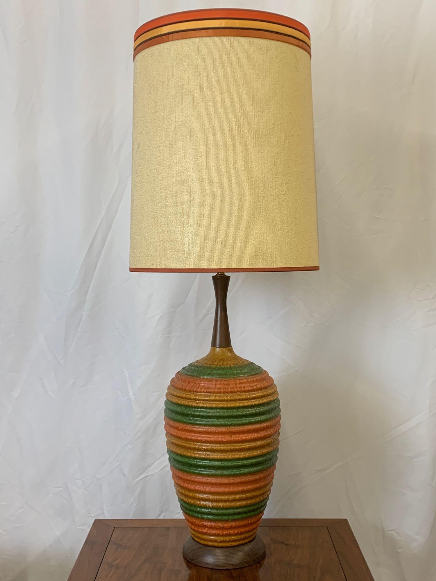 Midcentury Modern Pottery Table Lamp (1 of 4)