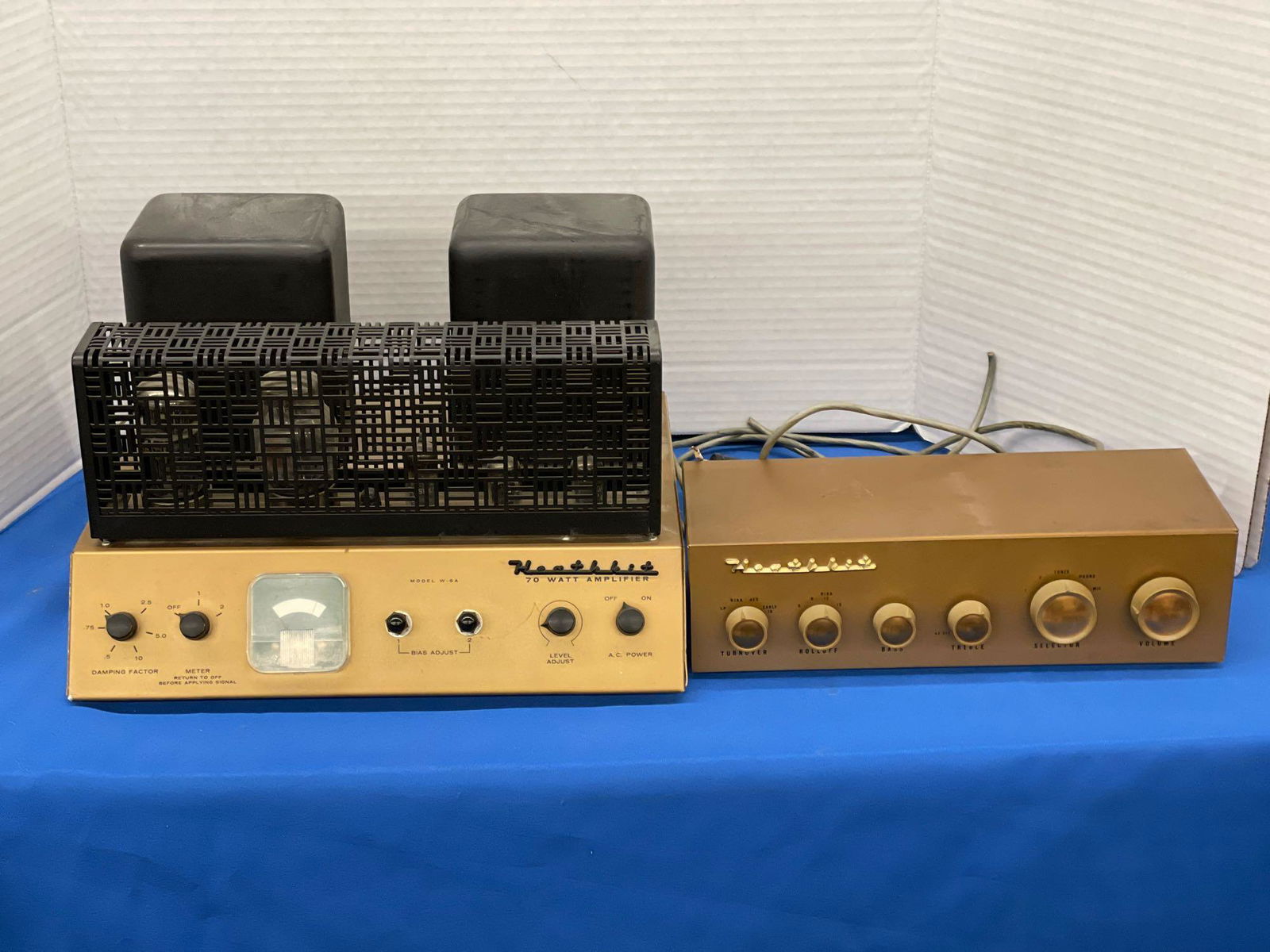 Heathkit Amp and Preamp (1 of 7)