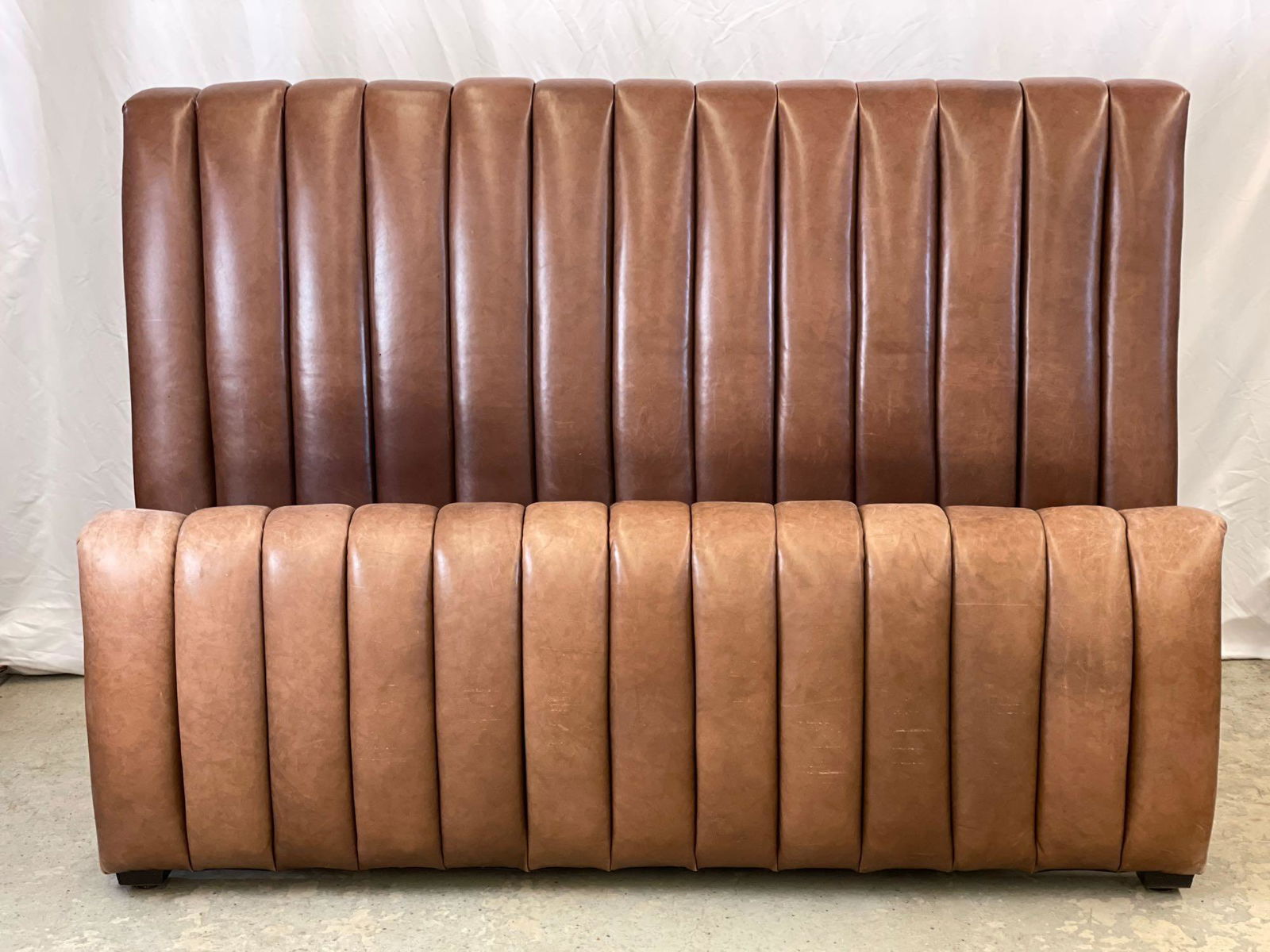 Ralph Lauren Bond Street Leather Queen-size Bed (1 of 6)