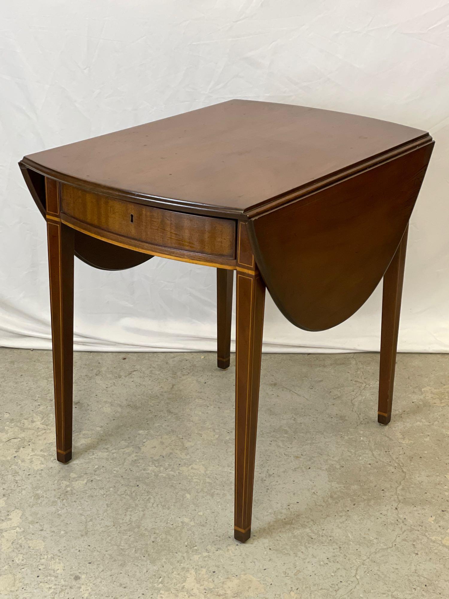 Kittinger Williamsburg Mahogany Pembroke Table (1 of 5)