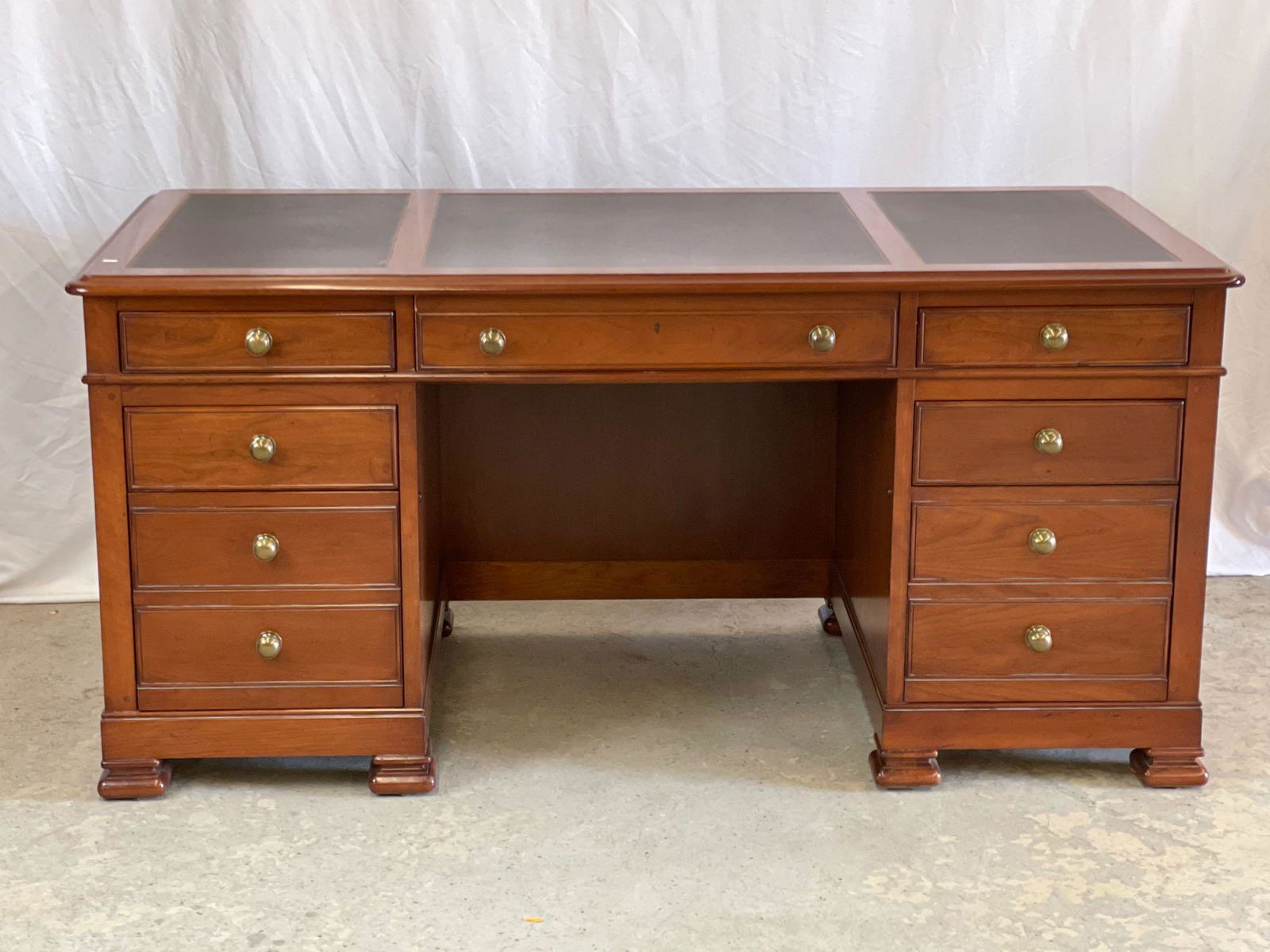 Sligh Executive Desk (1 of 7)