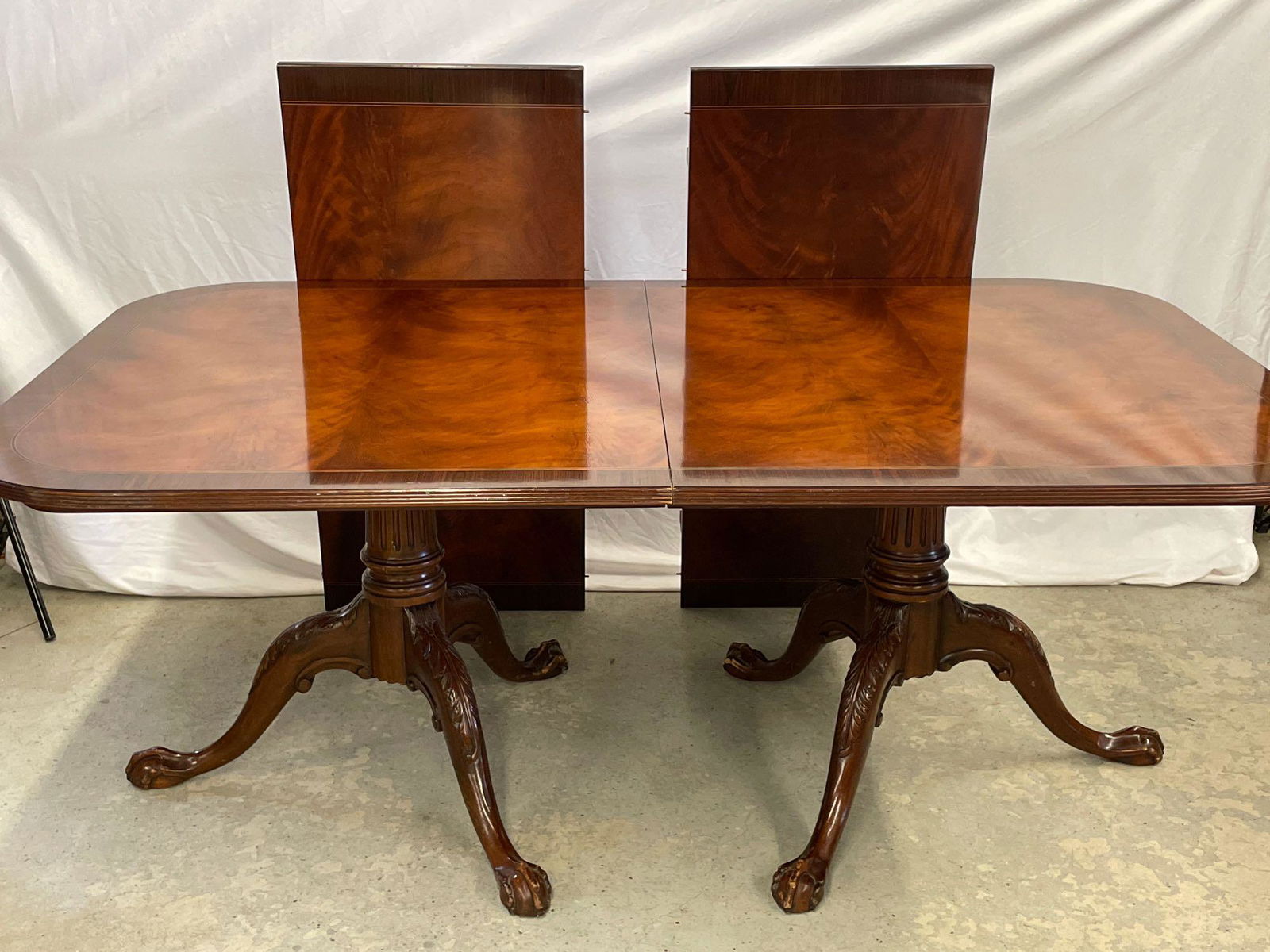 Chippendale-style Mahogany Extension Dining Table (1 of 5)