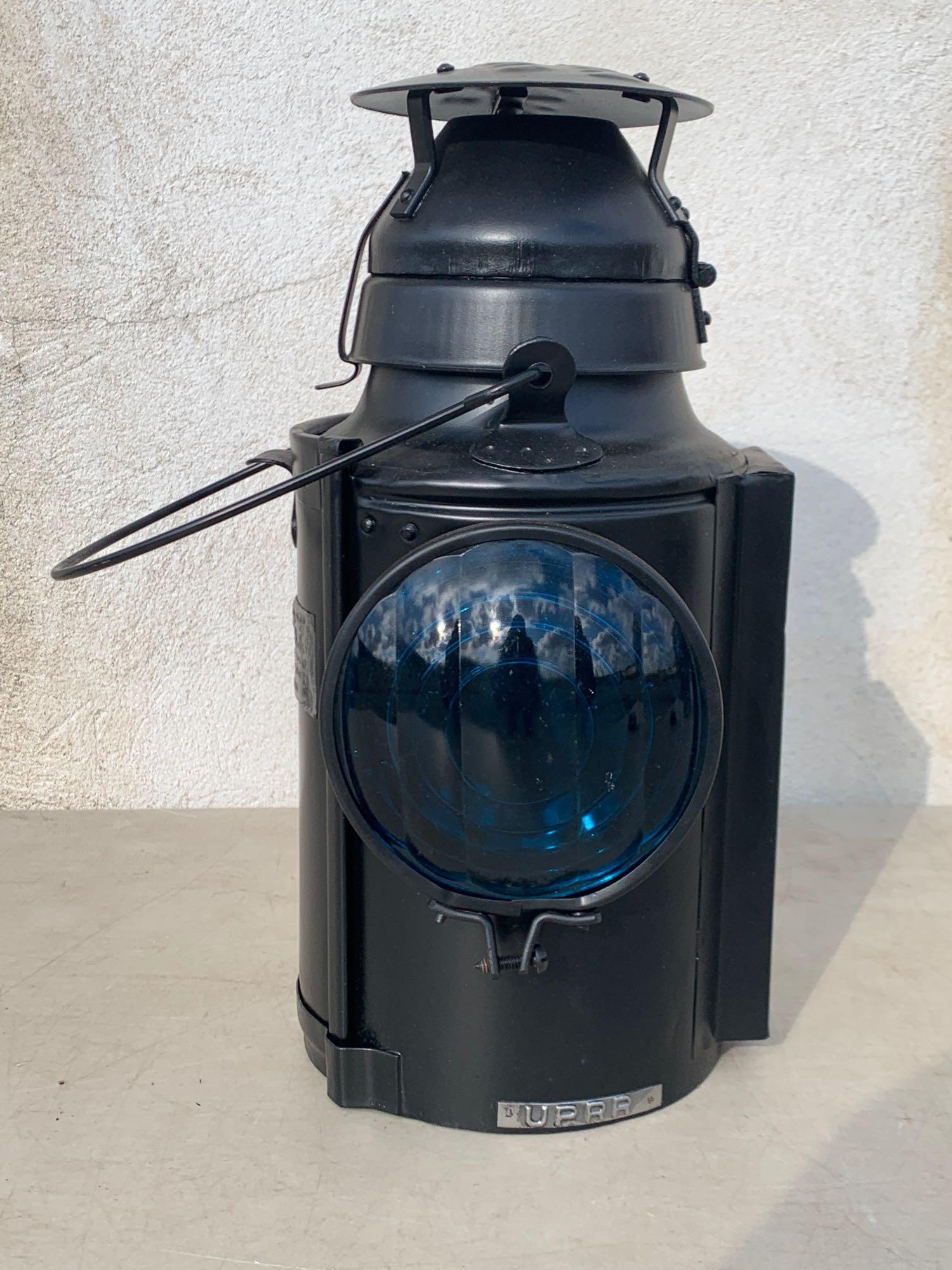 Handlan Buck UPRR Lantern (1 of 7)