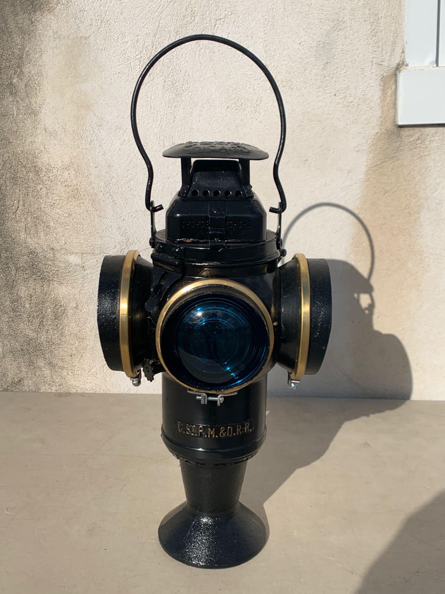 Adlake Non-Sweating Signal Lantern (1 of 7)