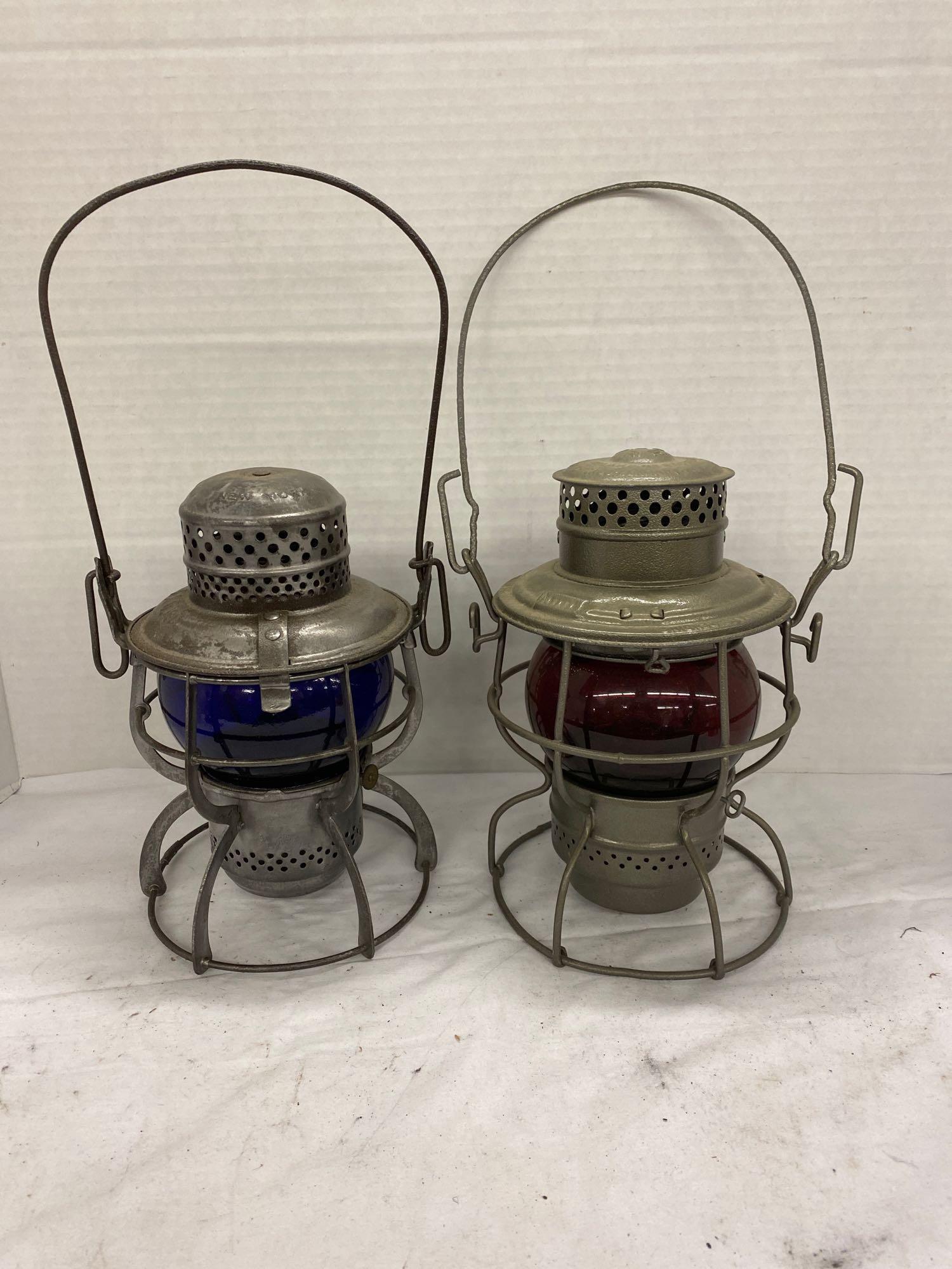 2 Baltimore & Ohio Railroad Lanterns (1 of 10)