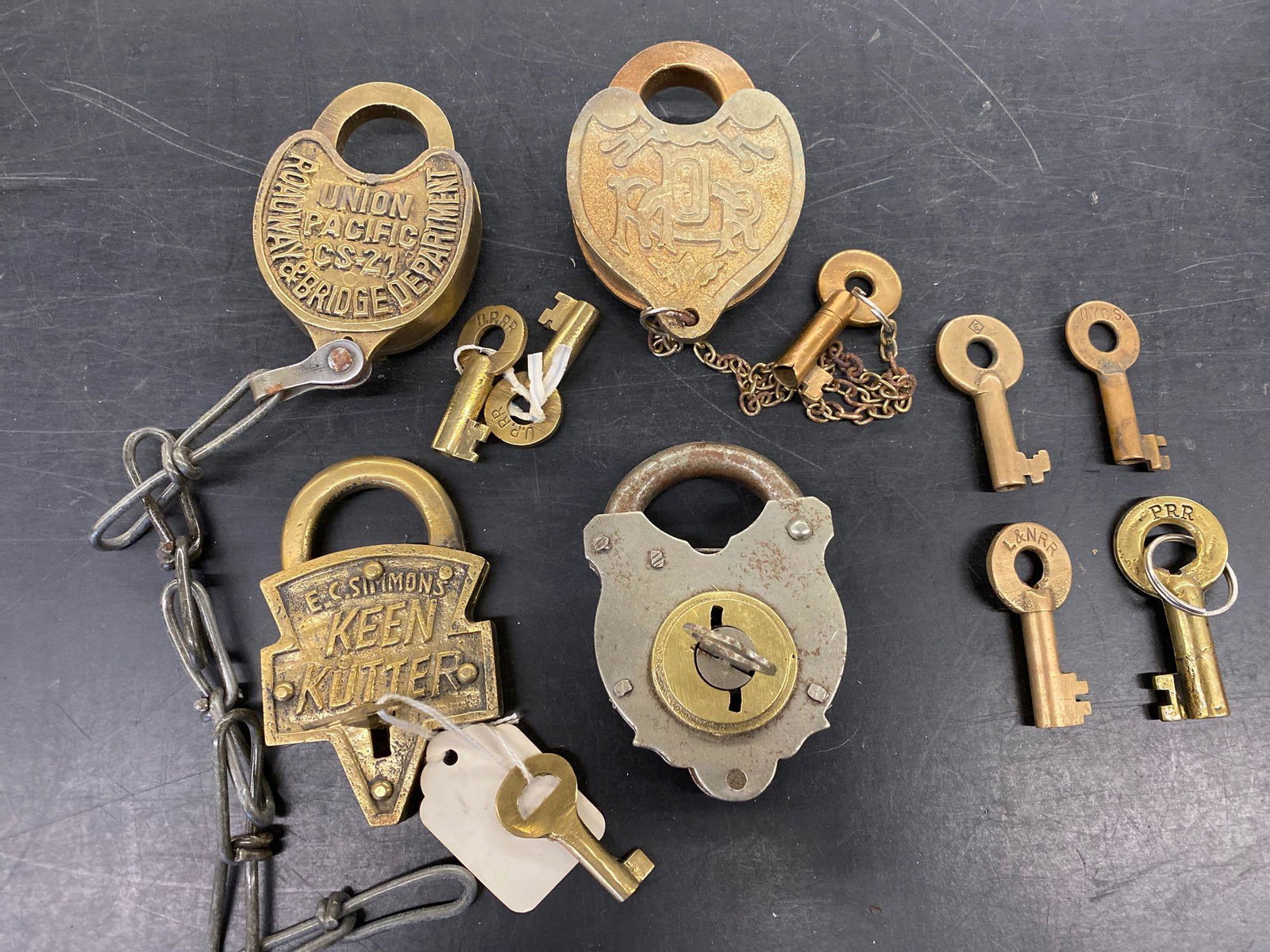 4 Locks And Keys (1 of 5)