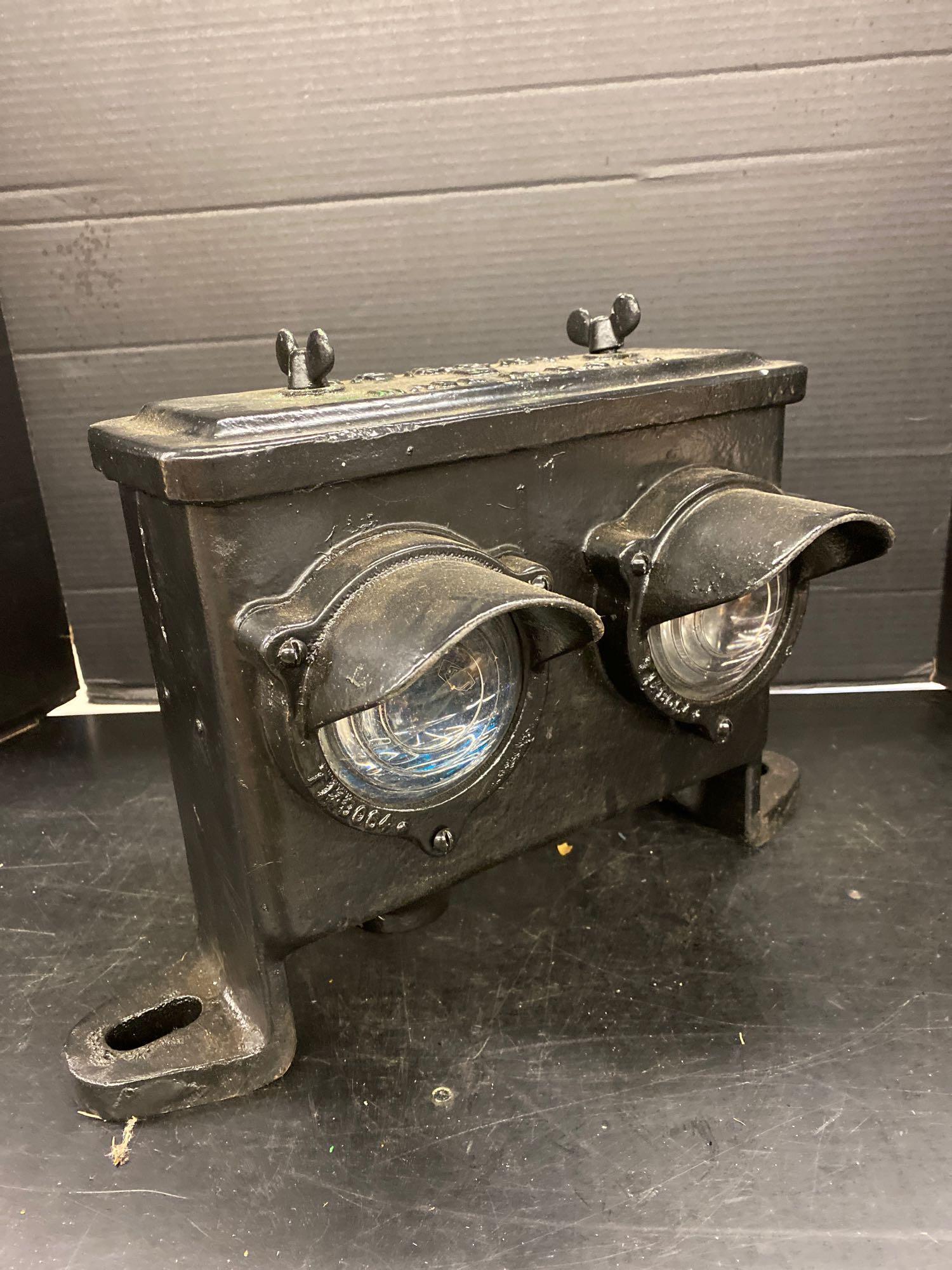 Railroad Signal Light (1 of 4)