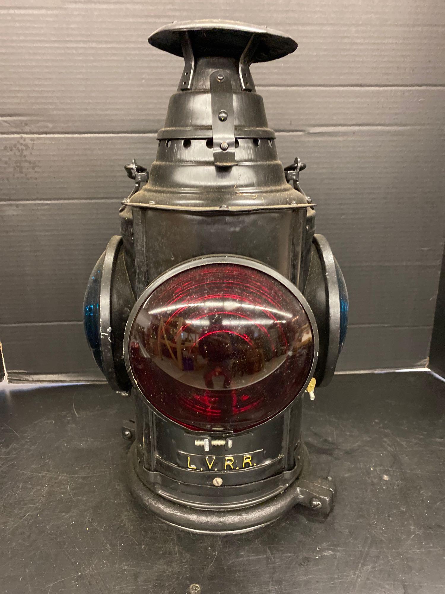 Lehigh Valley RR Lantern (1 of 8)