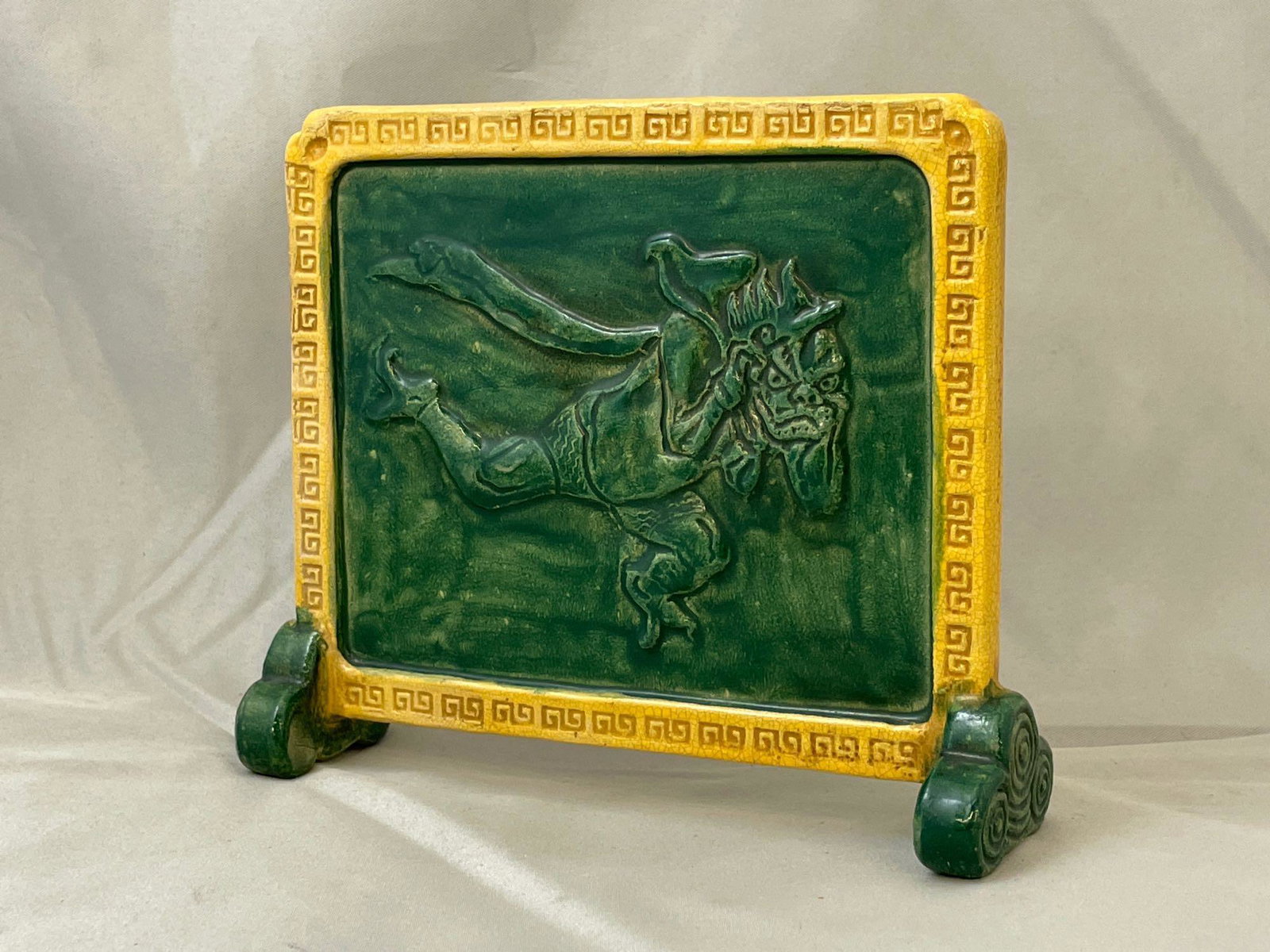 Japanese Gennai-ware Kenbyo: A Japanese Gennai-ware pottery scholar's Kenbyo or table screen. 5in tall x 5-3/4in wide x 1-3/4in deep.