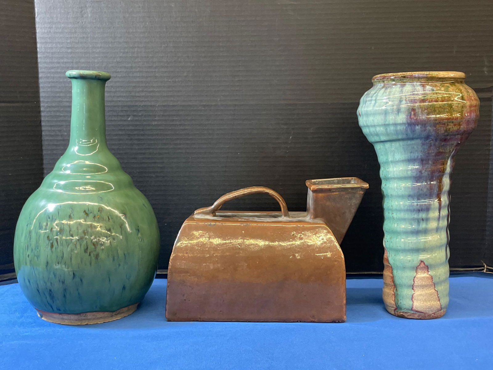 Three Pieces of Japanese Studio Pottery (1 of 11)