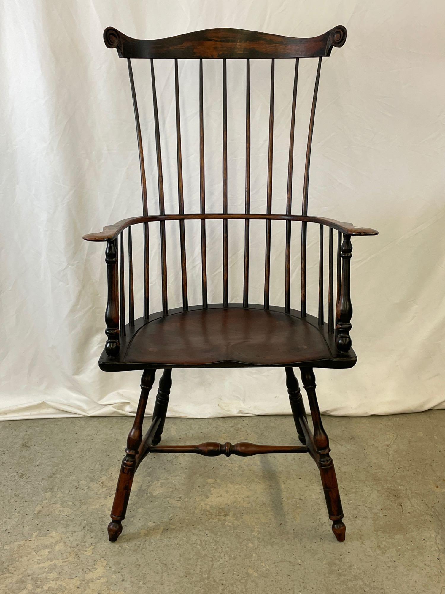 Cabinet-made Comb-back Windsor Armchair (1 of 5)