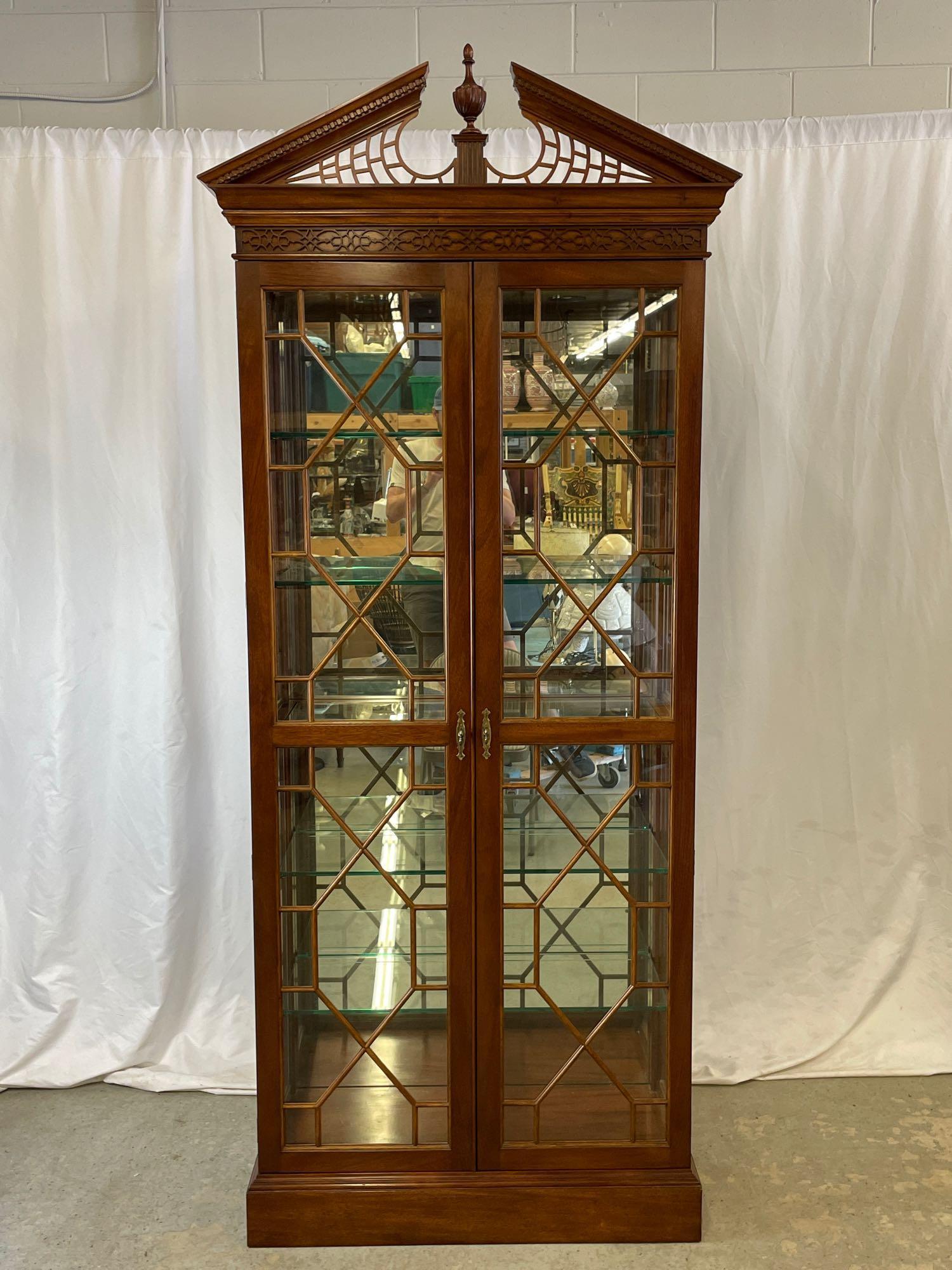Stickley Mahogany Crystal Cabinet (1 of 6)