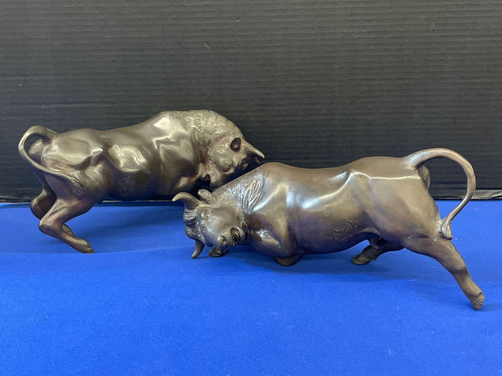 Pair of Cast Bronze Bull Statues (1 of 7)